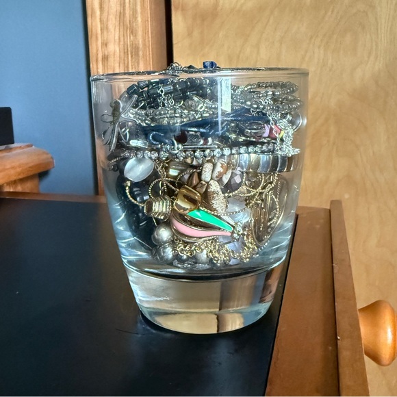 Mystery Jewelry Jar! Variety of gold, silver, & colored NEW AND VINTAGE items - Picture 3 of 4